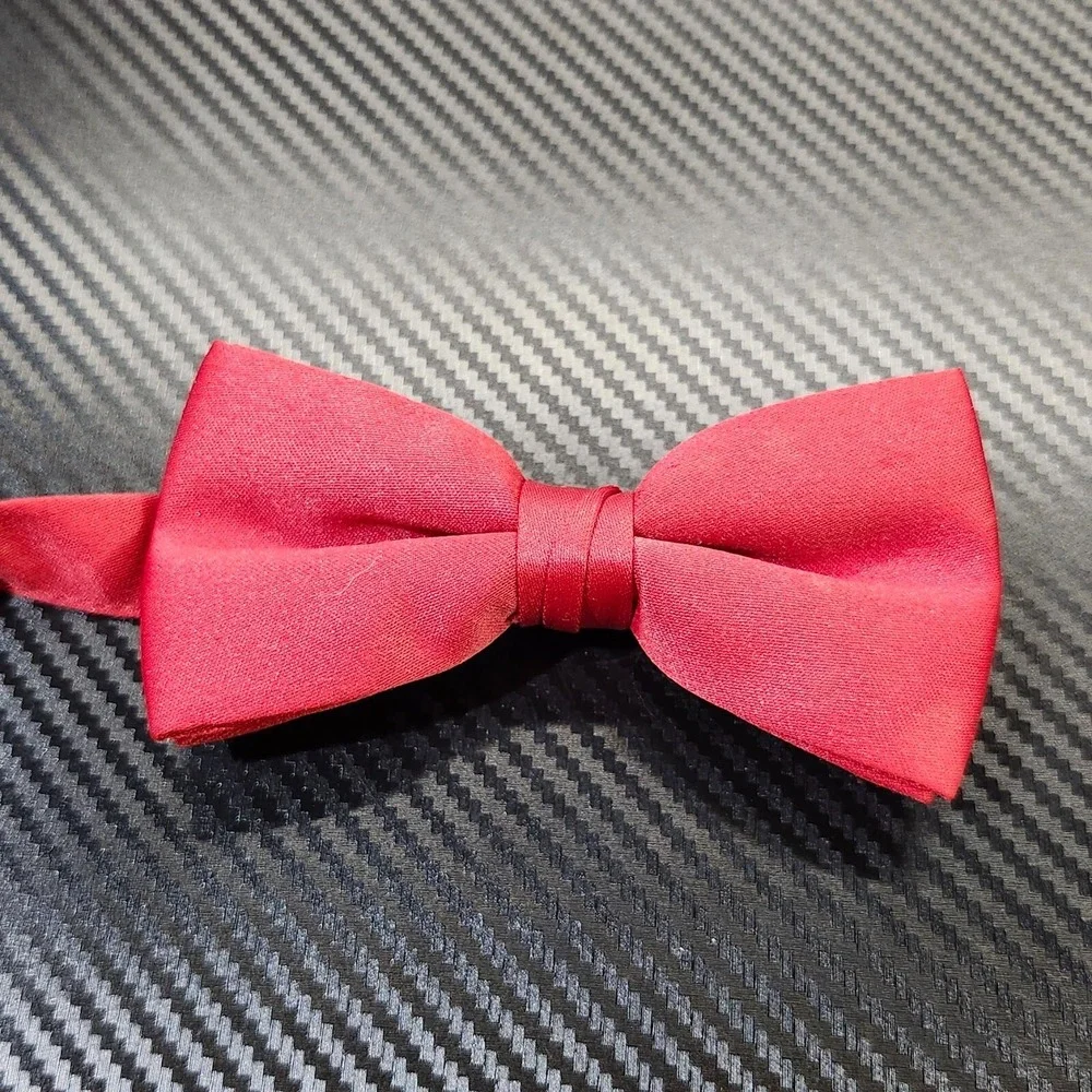 Vintage After Six Solid Red Pre-tied Bowtie Made In The Dominican‎ Republic